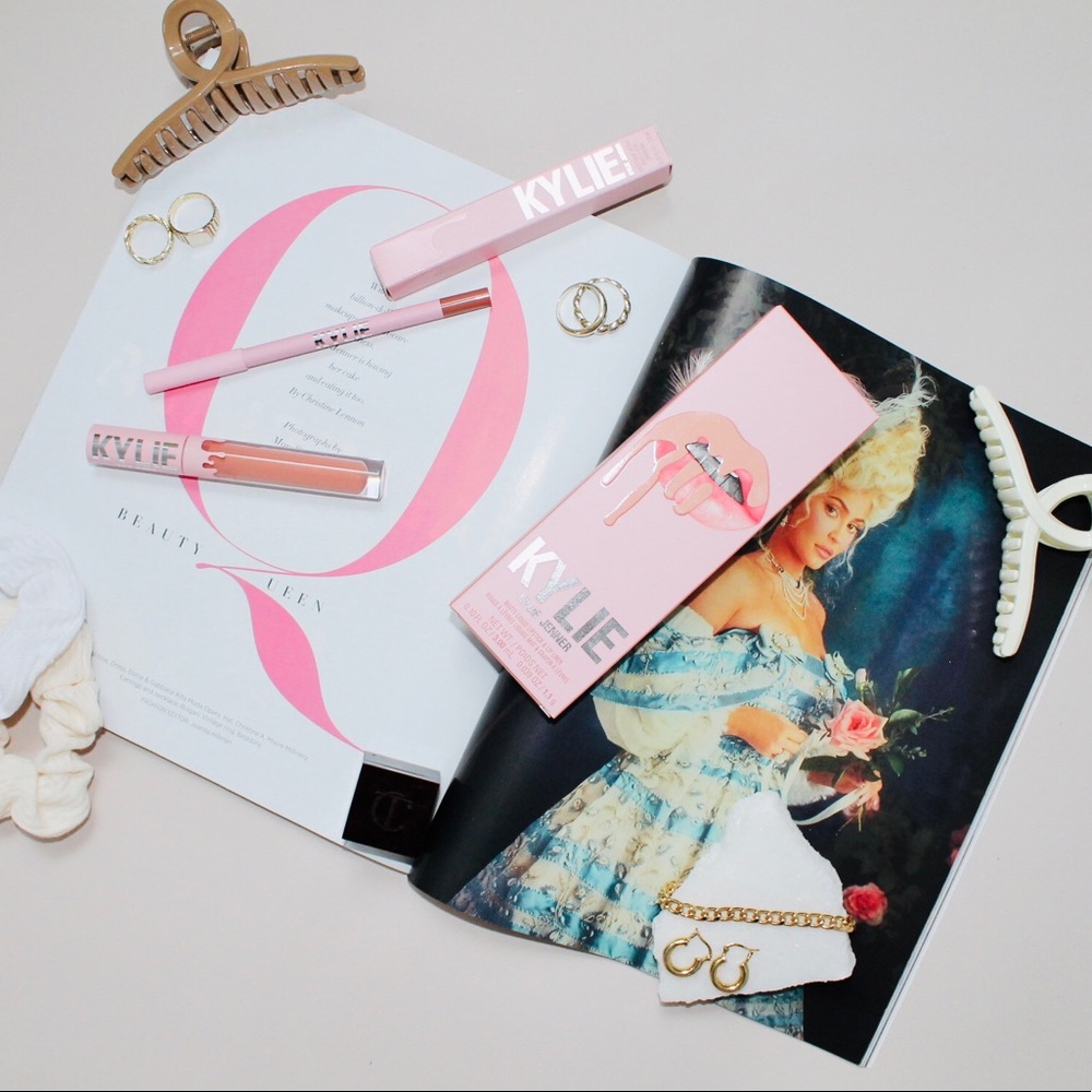 KYLIE COSMETICS ‘Bare’ Matte Lip Kit